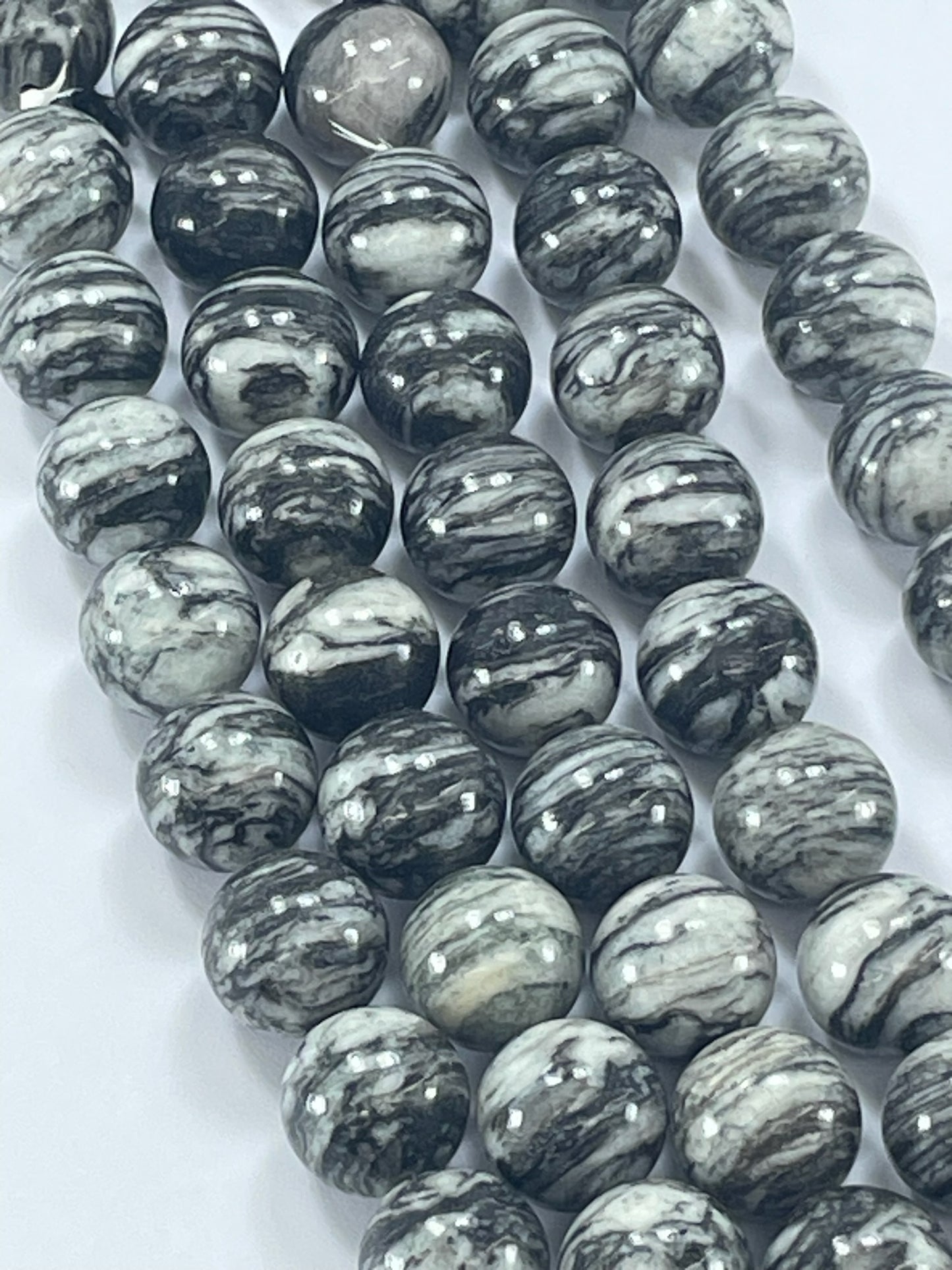 Black Web Jasper 14mm, 16" Strand