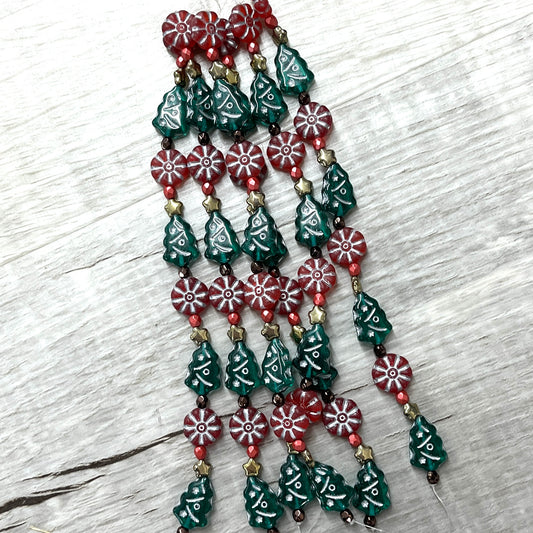Czech Table Cut Christmas Cheer Mix, 6" Strand